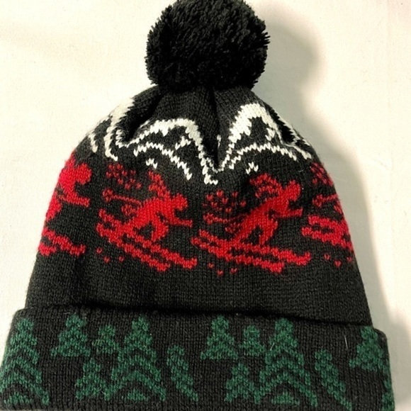Roots Sun Valley Winter Unisex Pom Pom Winter Beanie Hat - Picture 2 of 5